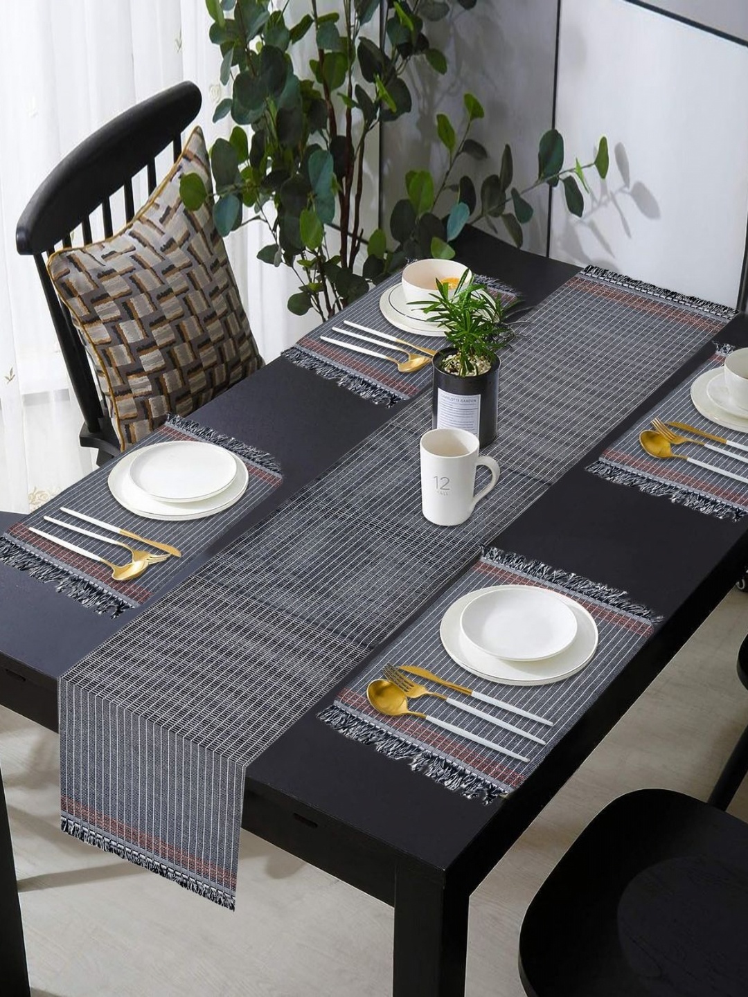 

PRAKARTIK 5-Pcs Black & Grey Cotton Table Placemats