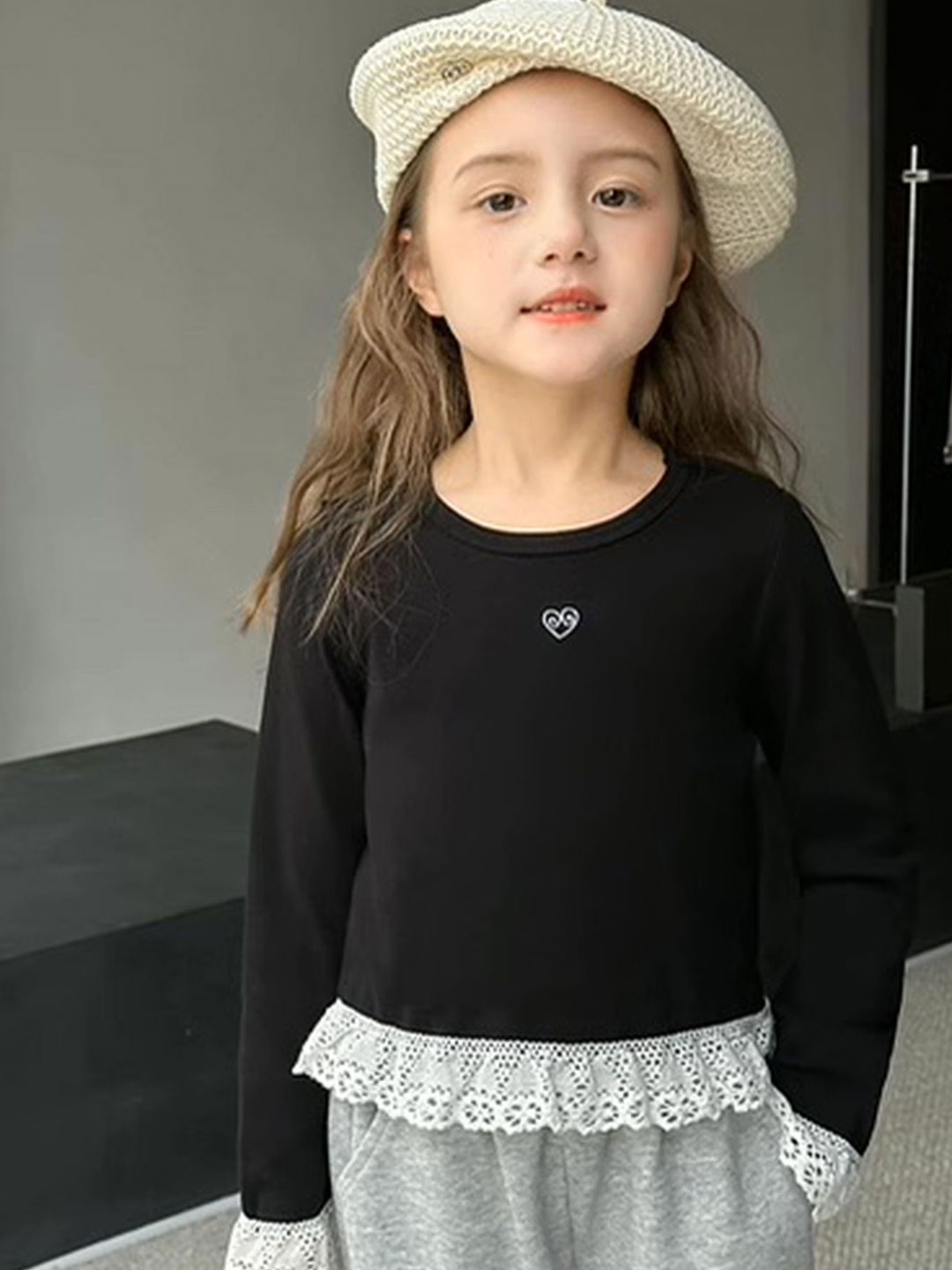 

LULU & SKY Top, Black