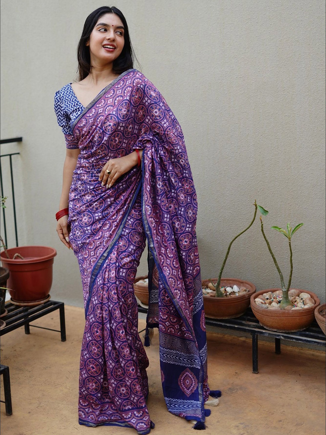 

DIVASTRI Ajrak Block Chanderi Saree, Blue