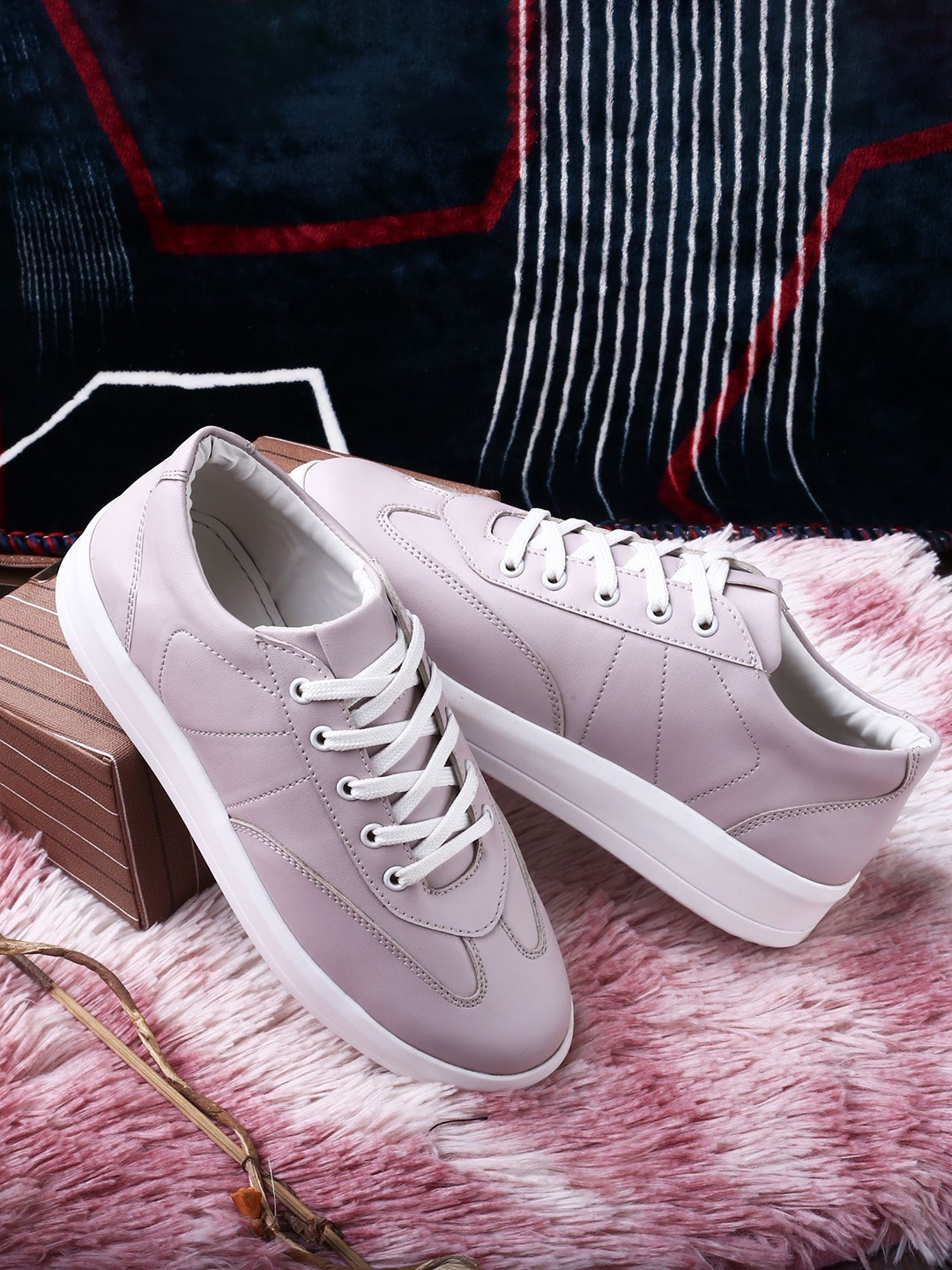

riffway Women Perforations PU Sneakers, Pink