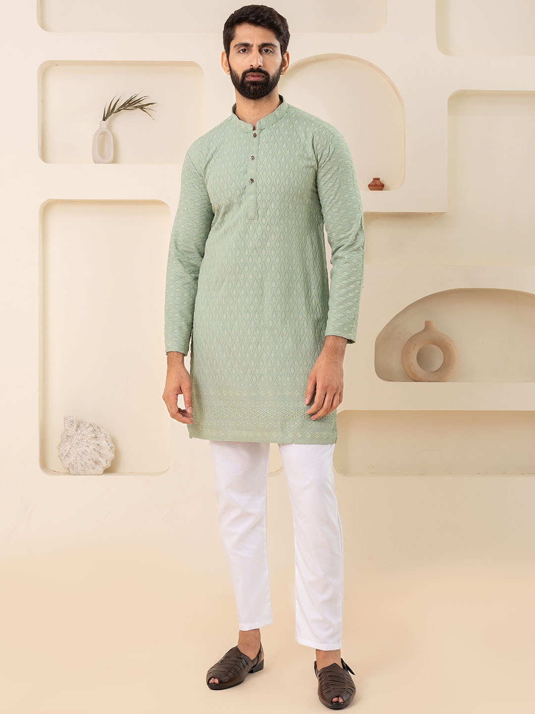 

Shiv Leela Men Embroidered Thread Work Kurta, Green