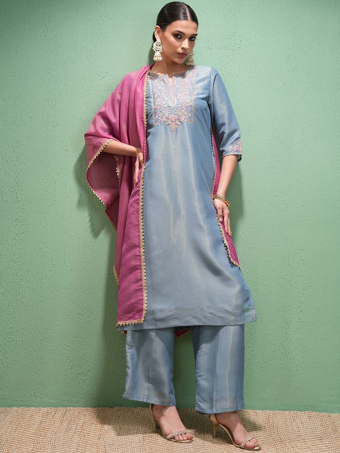 

Vishudh Women Floral Embroidered Regular Thread Work Kurta with Trousers & With Dupatta, Blue