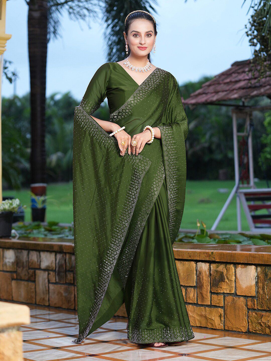 

DIVASTRI Embellished Beads and Stones Pure Georgette Saree, Olive