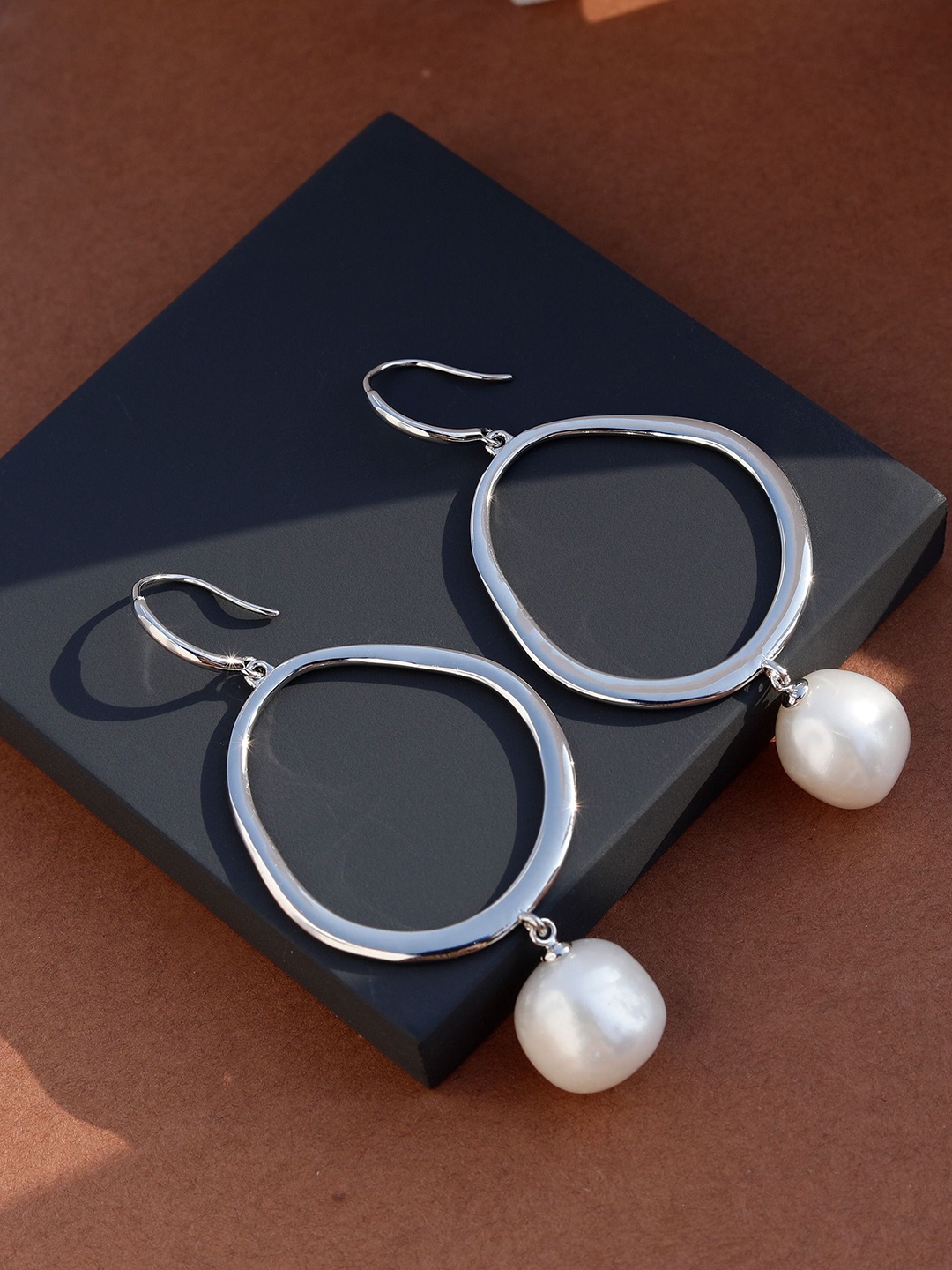 

DIAVO Contemporary Drop Earrings, Silver