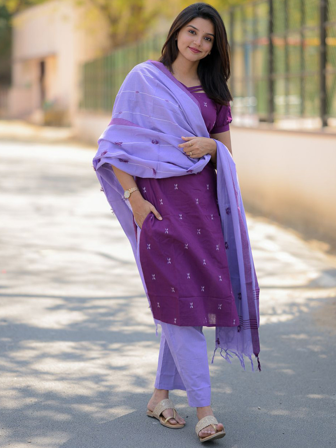 

Vastara the Label Women Ethnic Motifs Printed Regular Pure Cotton Kurta with Trousers, Purple