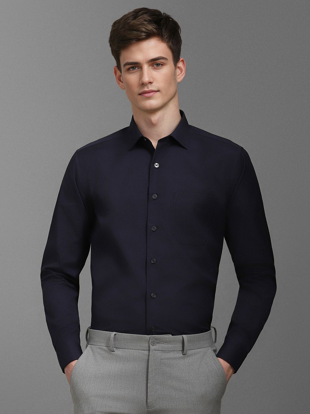 

Louis Philippe Men Slim Fit Opaque Formal Shirt, Navy blue