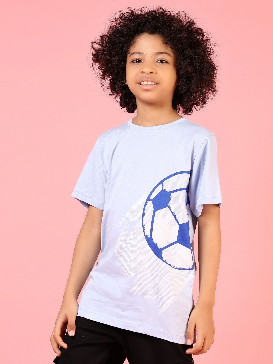 

V-Mart Boys Printed Applique T-shirt, Blue