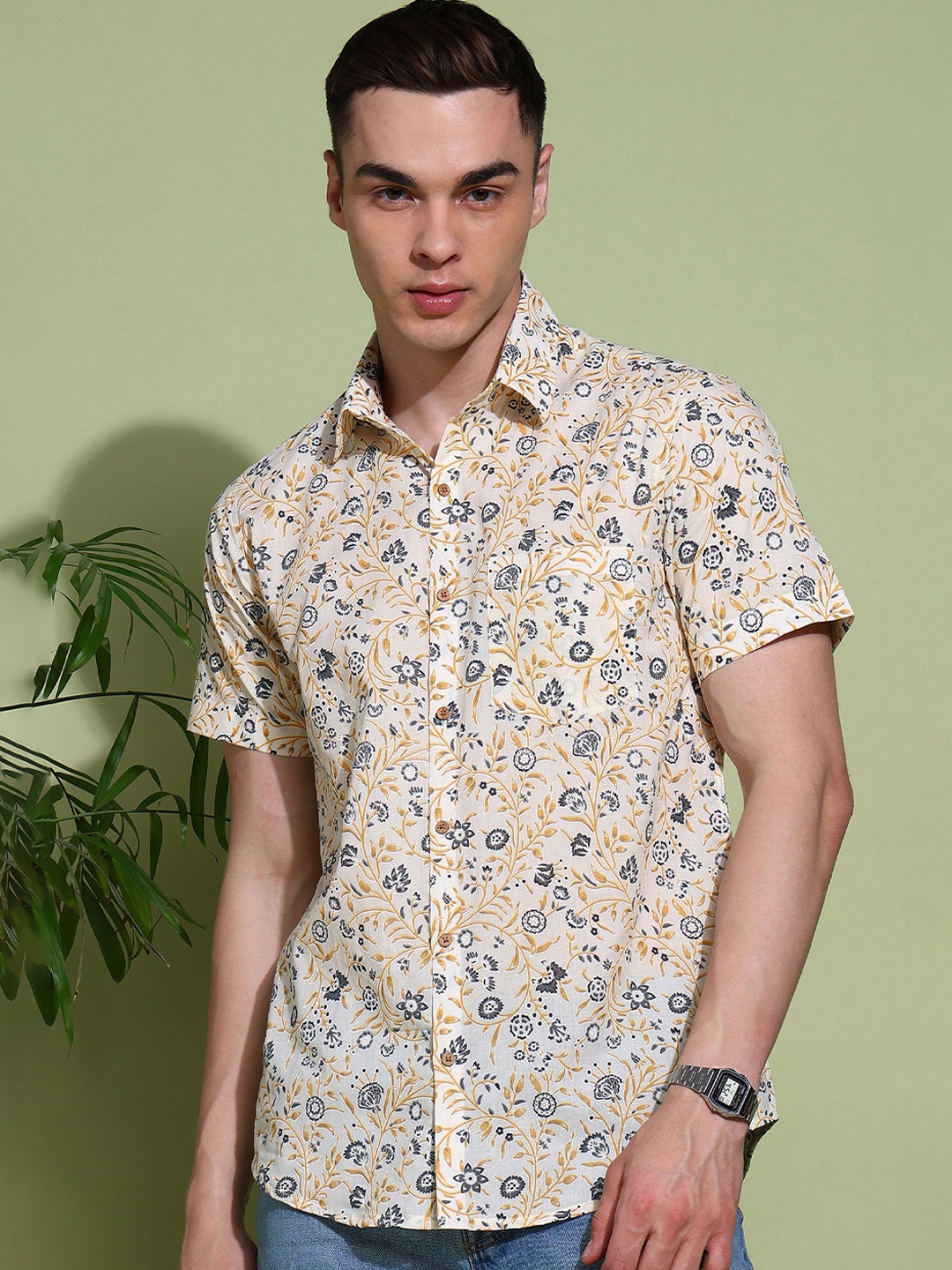

Anouk Men Slim Fit Floral Opaque Printed Casual Shirt, Yellow