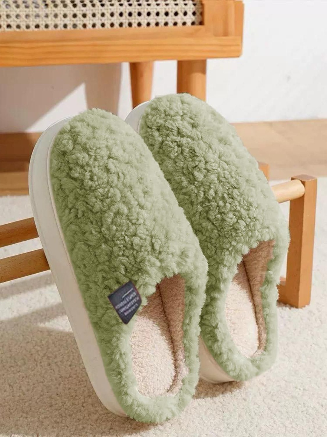 

glitchez Women Room Slippers, Green