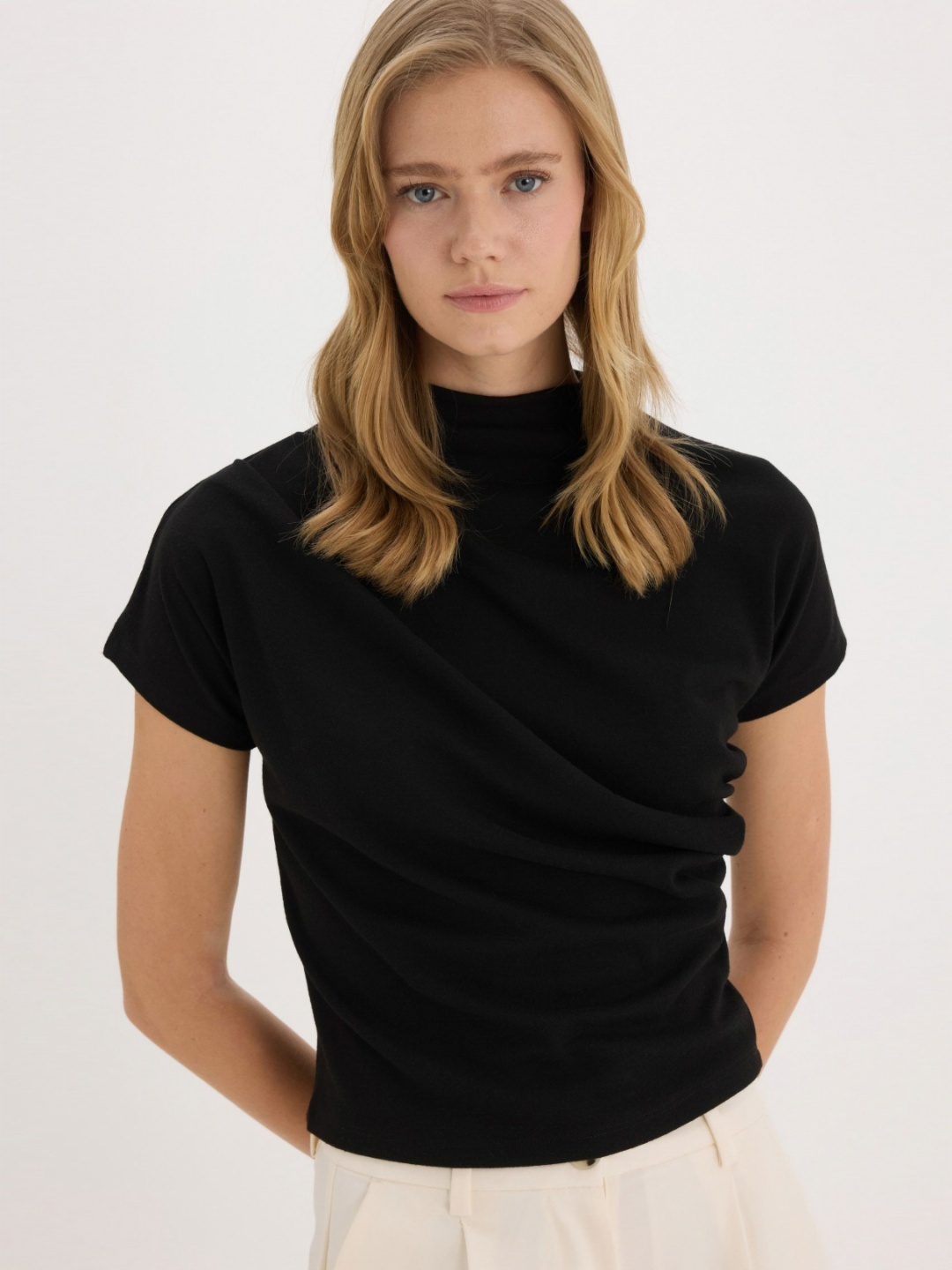 

DeFacto Women Extended Sleeves Cut Outs T-shirt, Na