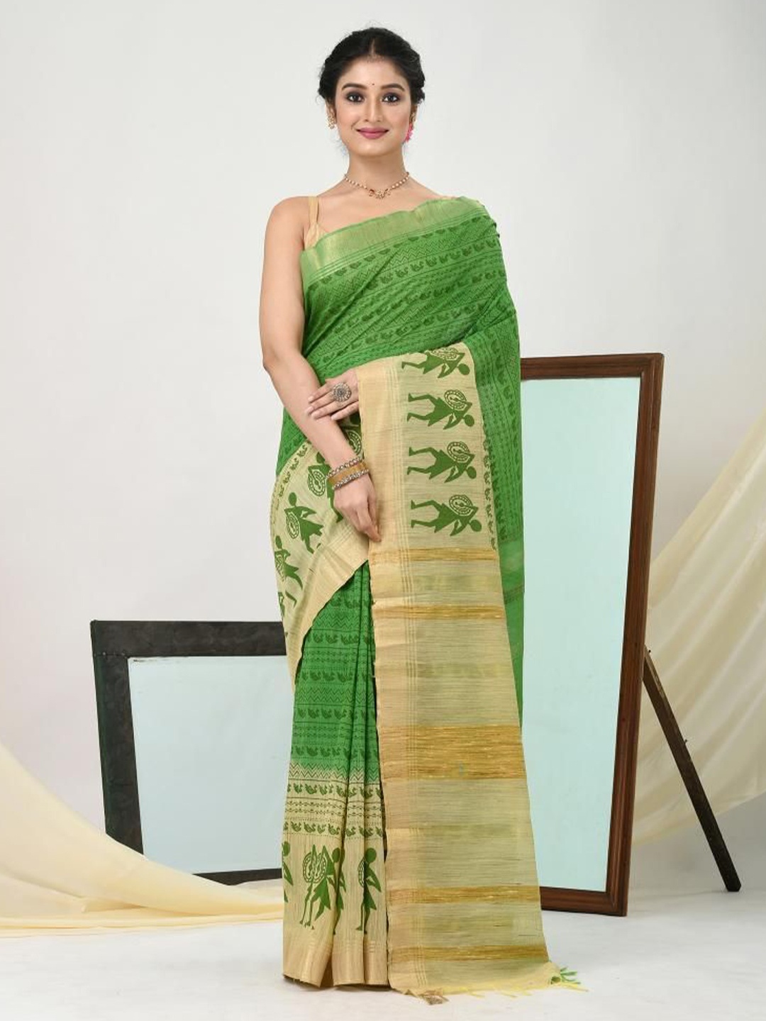 

VIBHAVARI Zari Saree, Green