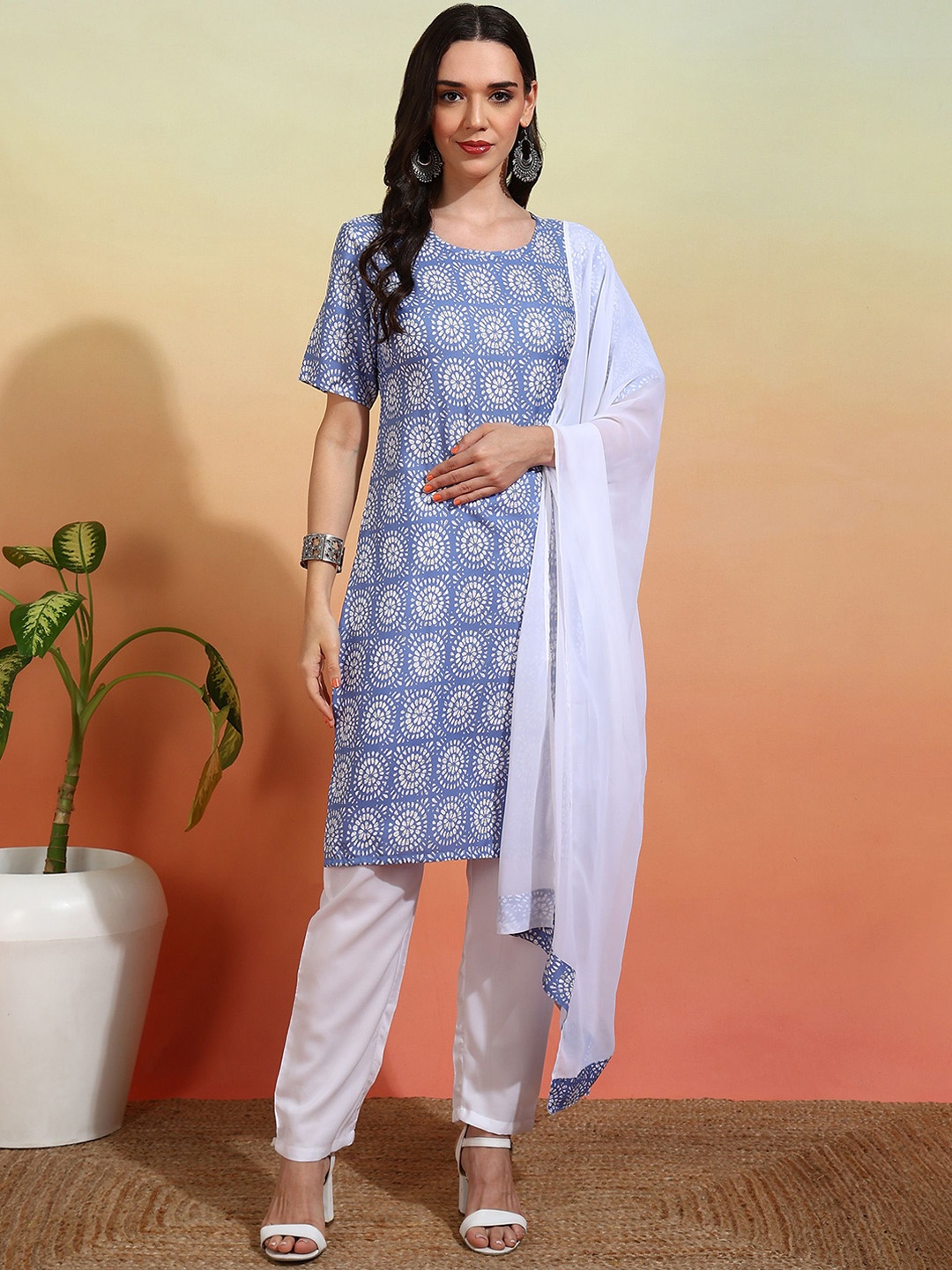 

HERE&NOW Women Printed Regular Kurta with Trousers & With Dupatta, Blue