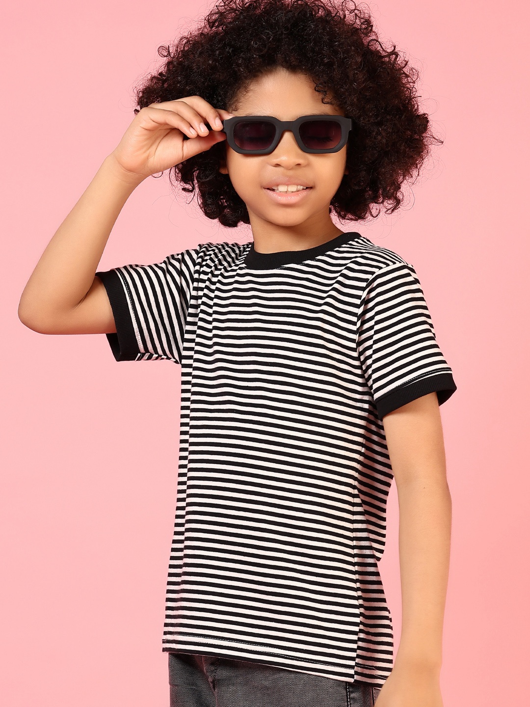 

V-Mart Boys Striped Cut Outs T-shirt, Black