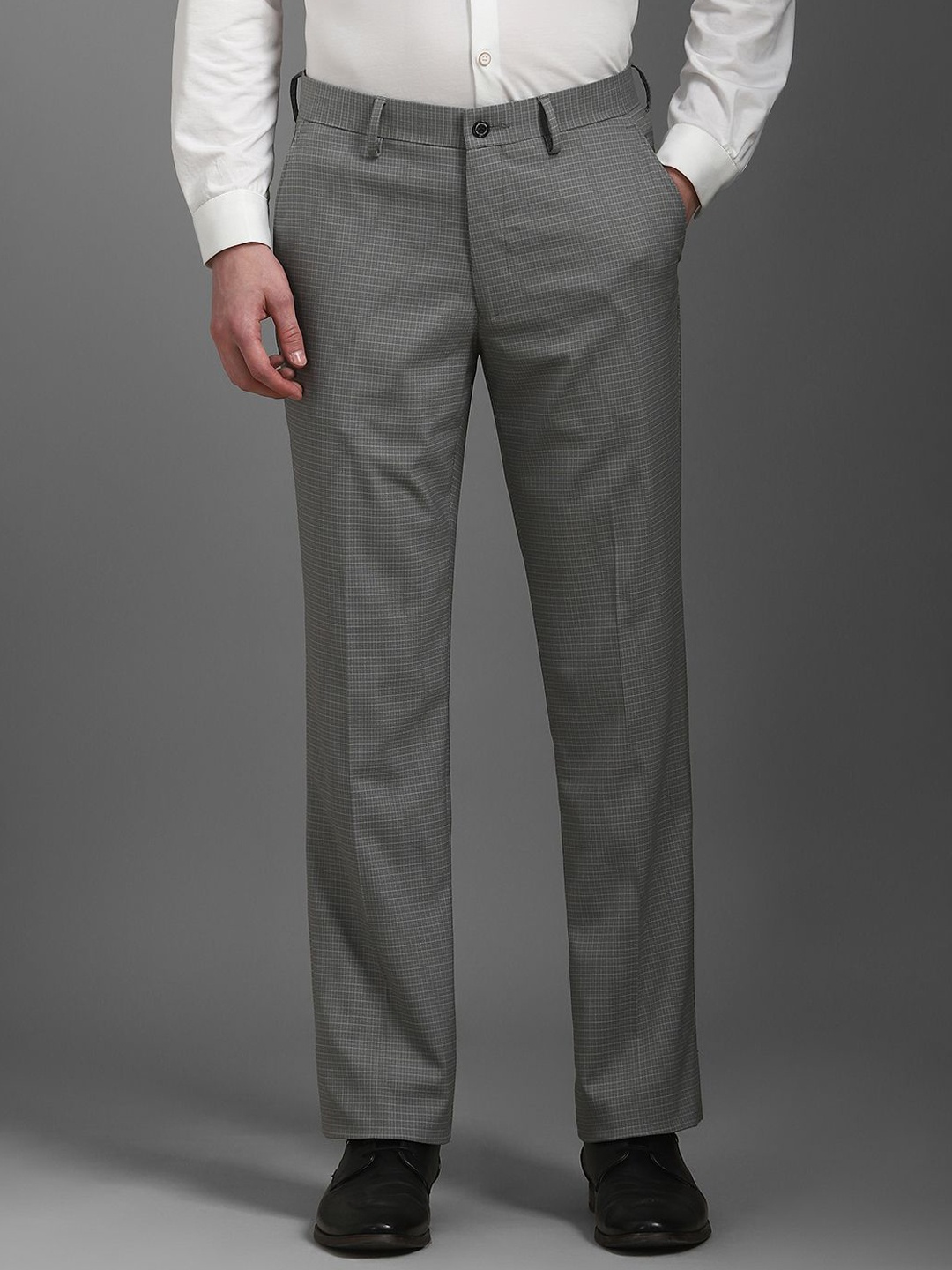

Louis Philippe Men Checked Trousers, Grey