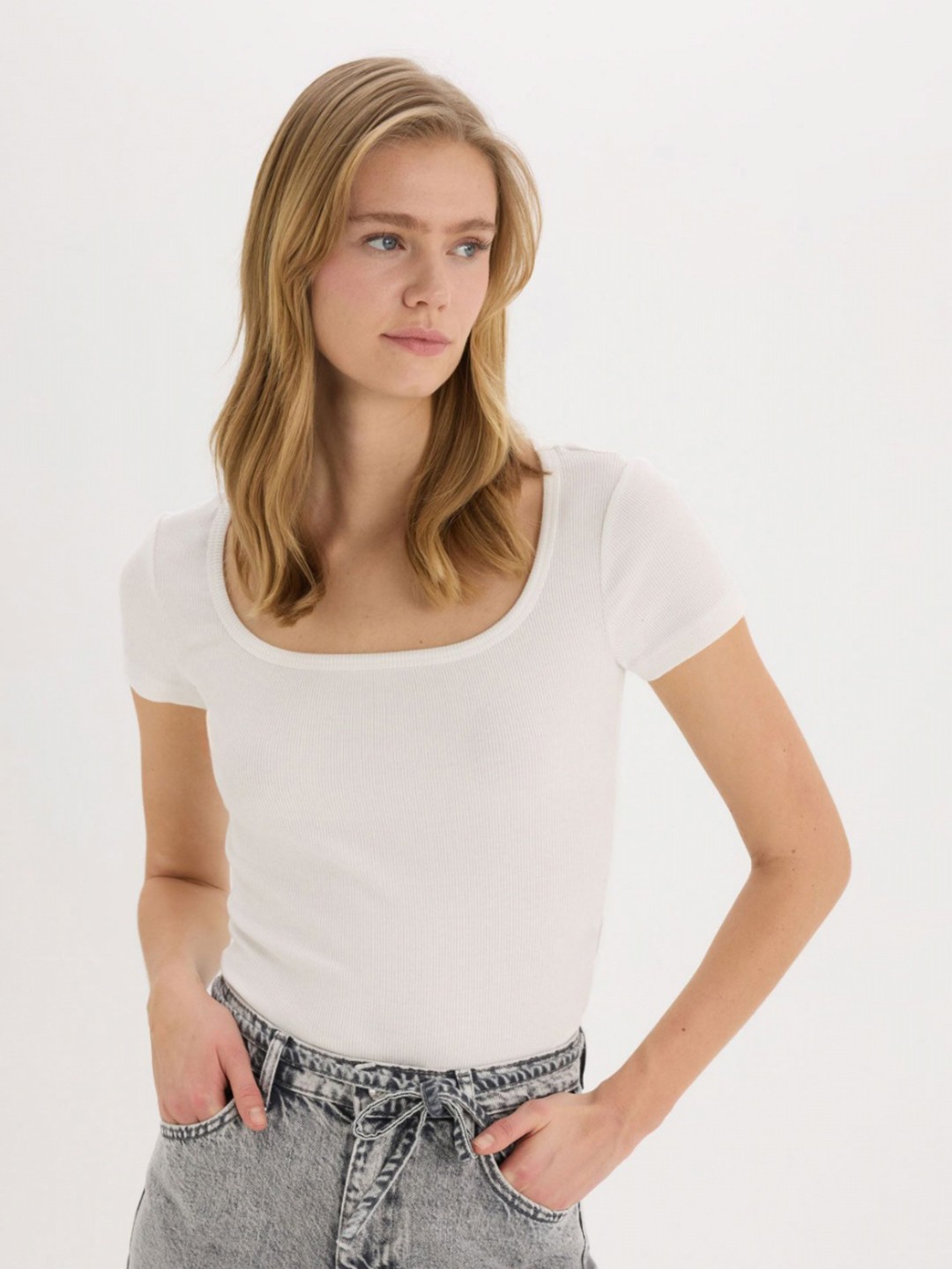 

DeFacto Women T-shirt, Na