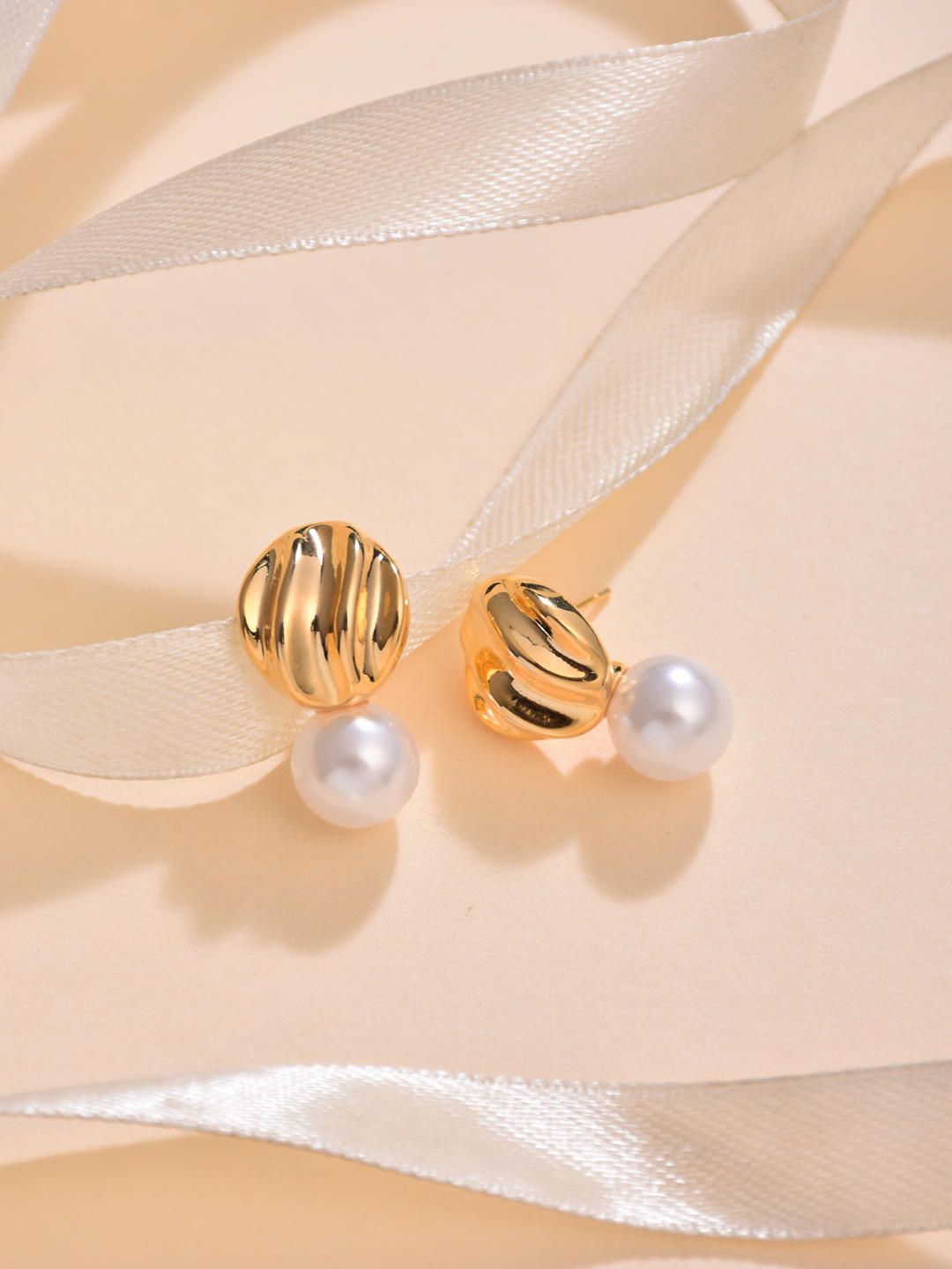 

Reenisaa Oval Drop Earrings, Gold