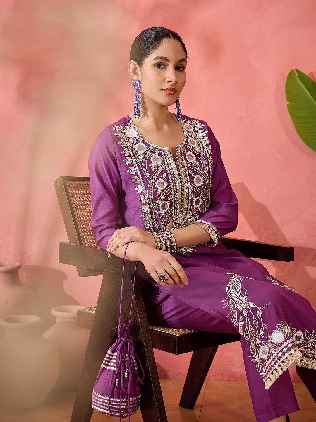 

Sangria Embroidered Straight Kurta & Trousers With Bag, Purple