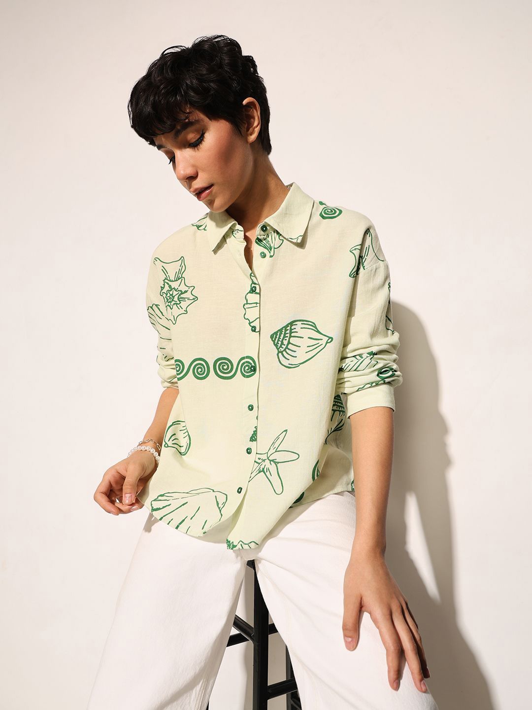 

ONLY Women Opaque Printed Casual Shirt, Green