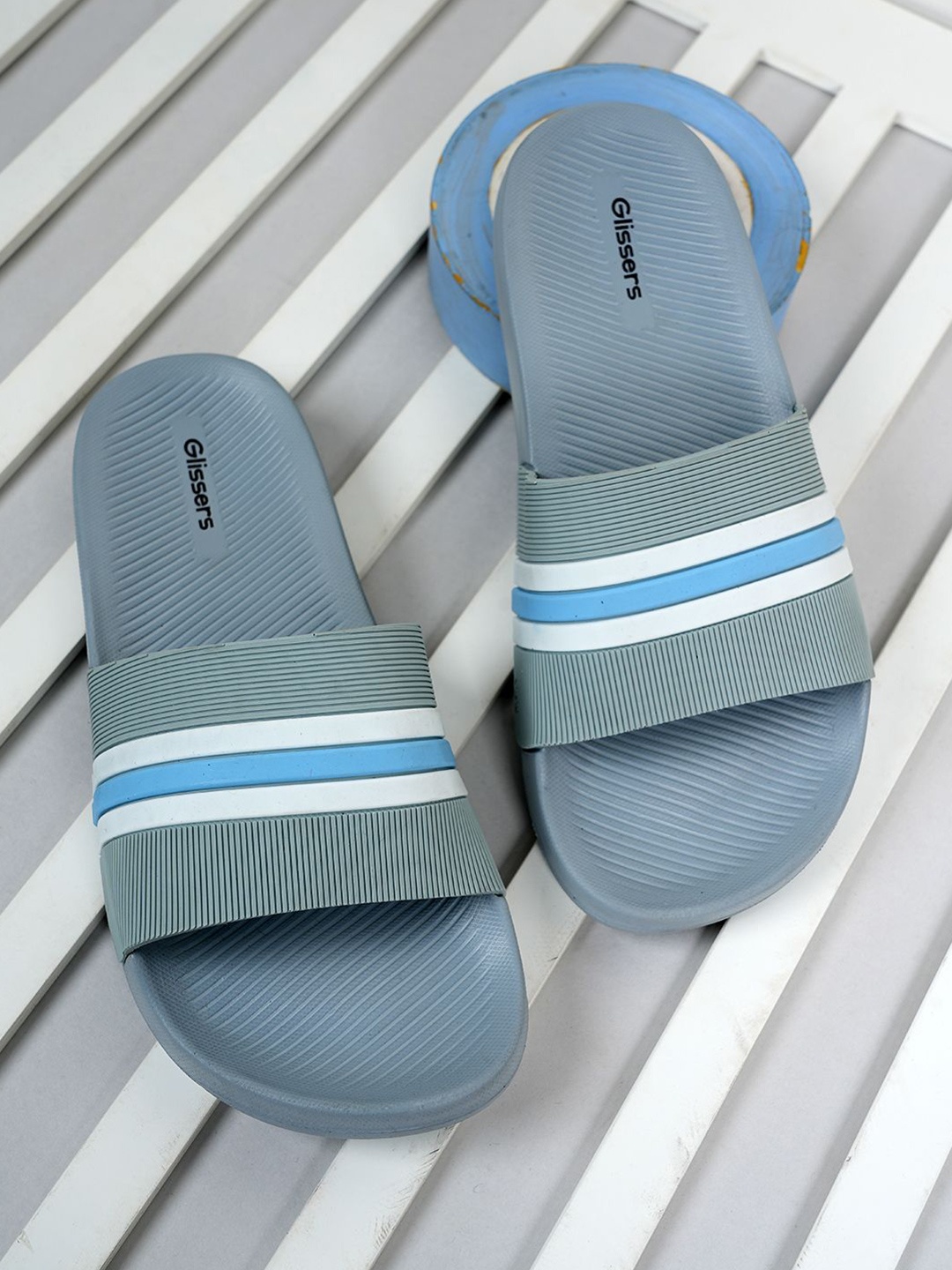 

GLISSERS Men Striped Sliders, Grey
