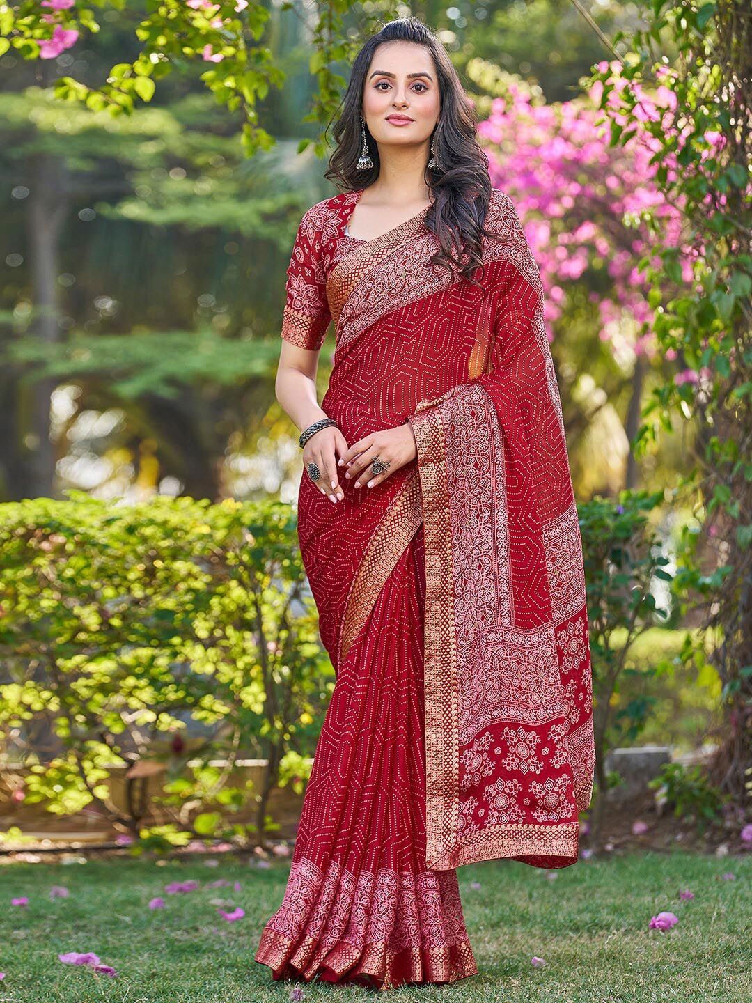 

DIVASTRI Ethnic Motifs Zari Pure Georgette Saree, Red