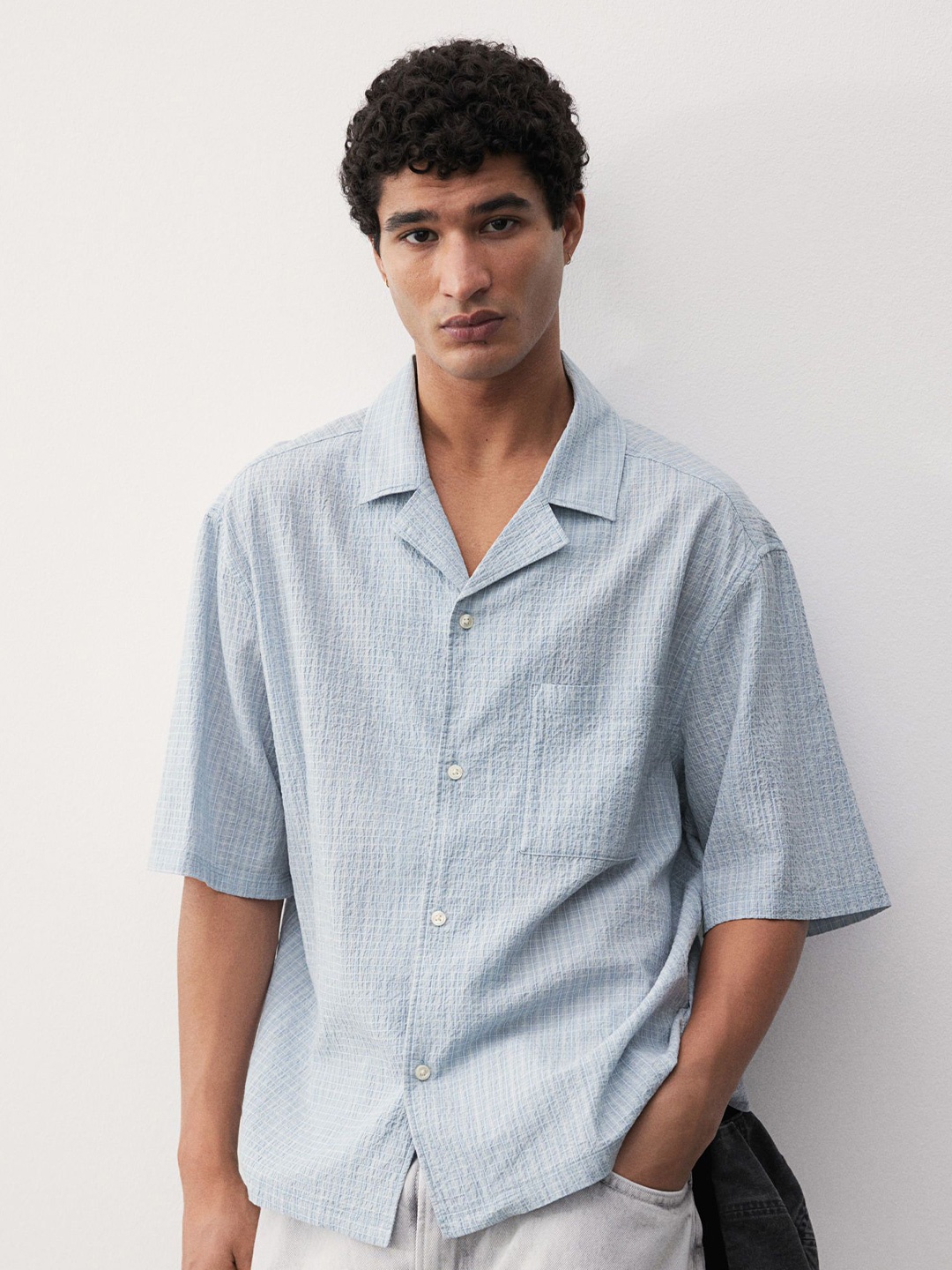 

H&M Loose Fit Seersucker Resort Shirt, Blue