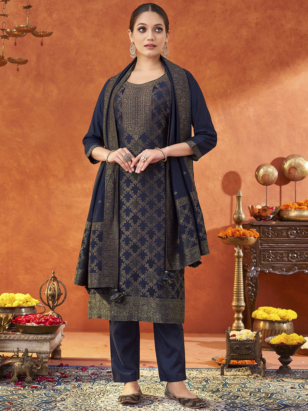 

Fourleaf Women Ethnic Motifs Regular Pure Silk Kurta with Trousers & With Dupatta, Navy blue