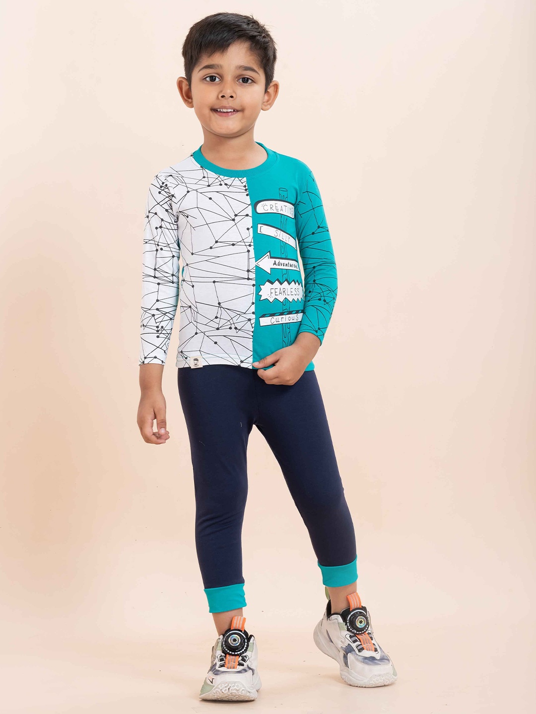 

YK X JUST KiDDiNG Boys Printed T-shirt with Trousers, Green