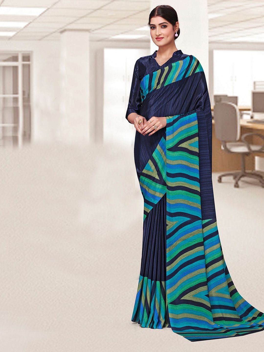 

DIVASTRI Pure Crepe Saree, Navy blue