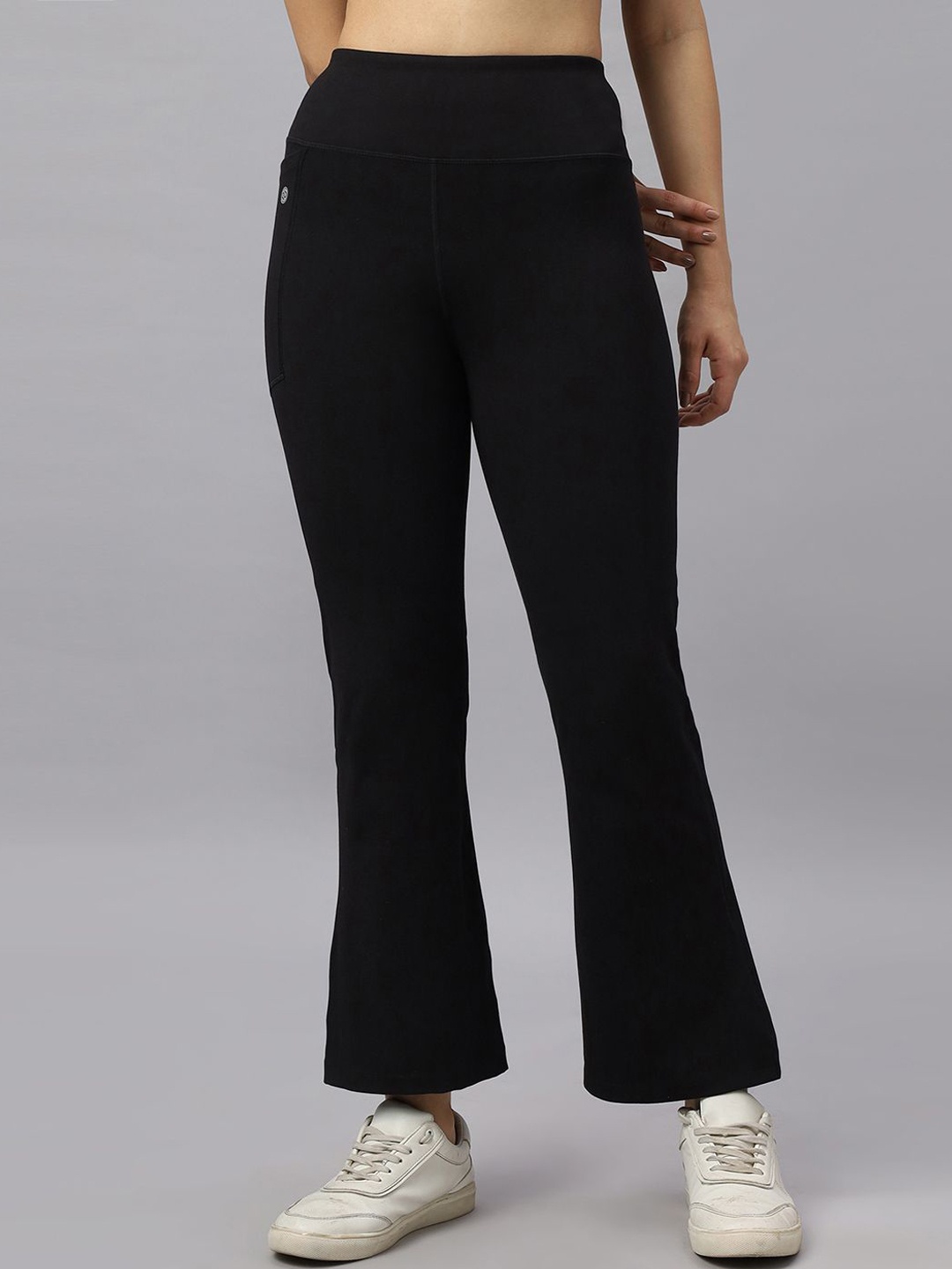 

Soie Mid-Rise Fit & Flared 4-Way Stretch & Compression Waistband Tights, Black