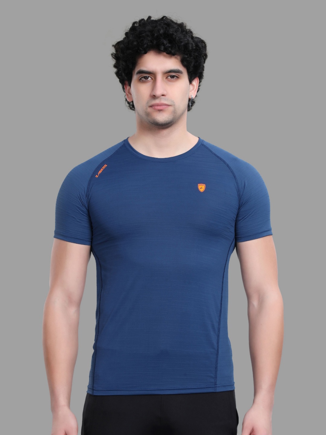 

Z Zagros Men Colourblocked Henley Neck Pockets T-shirt, Blue