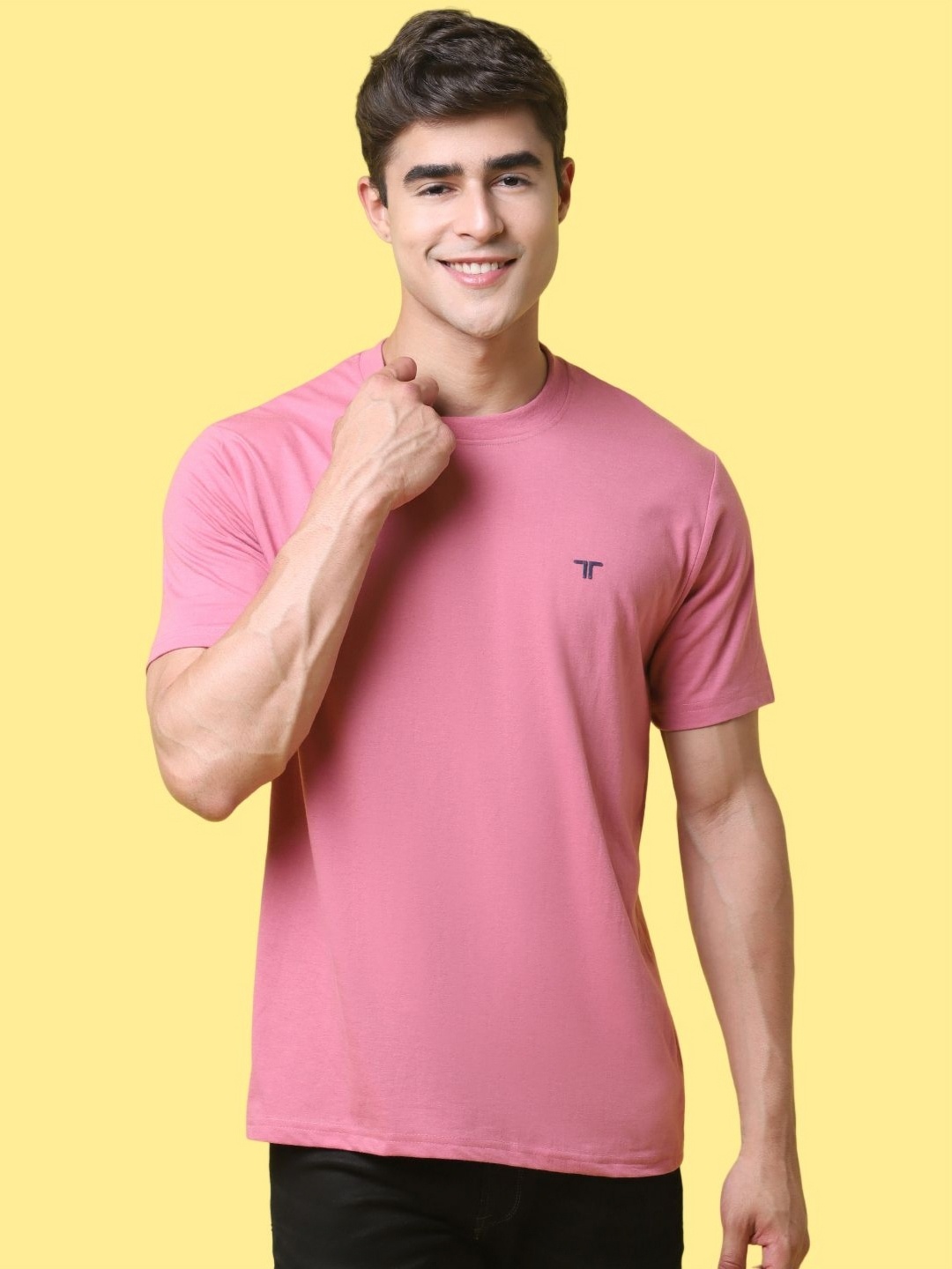 

Moda Rapido Men Brand Logo Pockets T-shirt, Pink