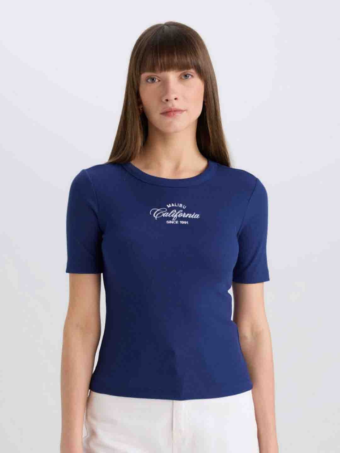 

DeFacto Women Typography Drop-Shoulder Sleeves T-shirt, Na