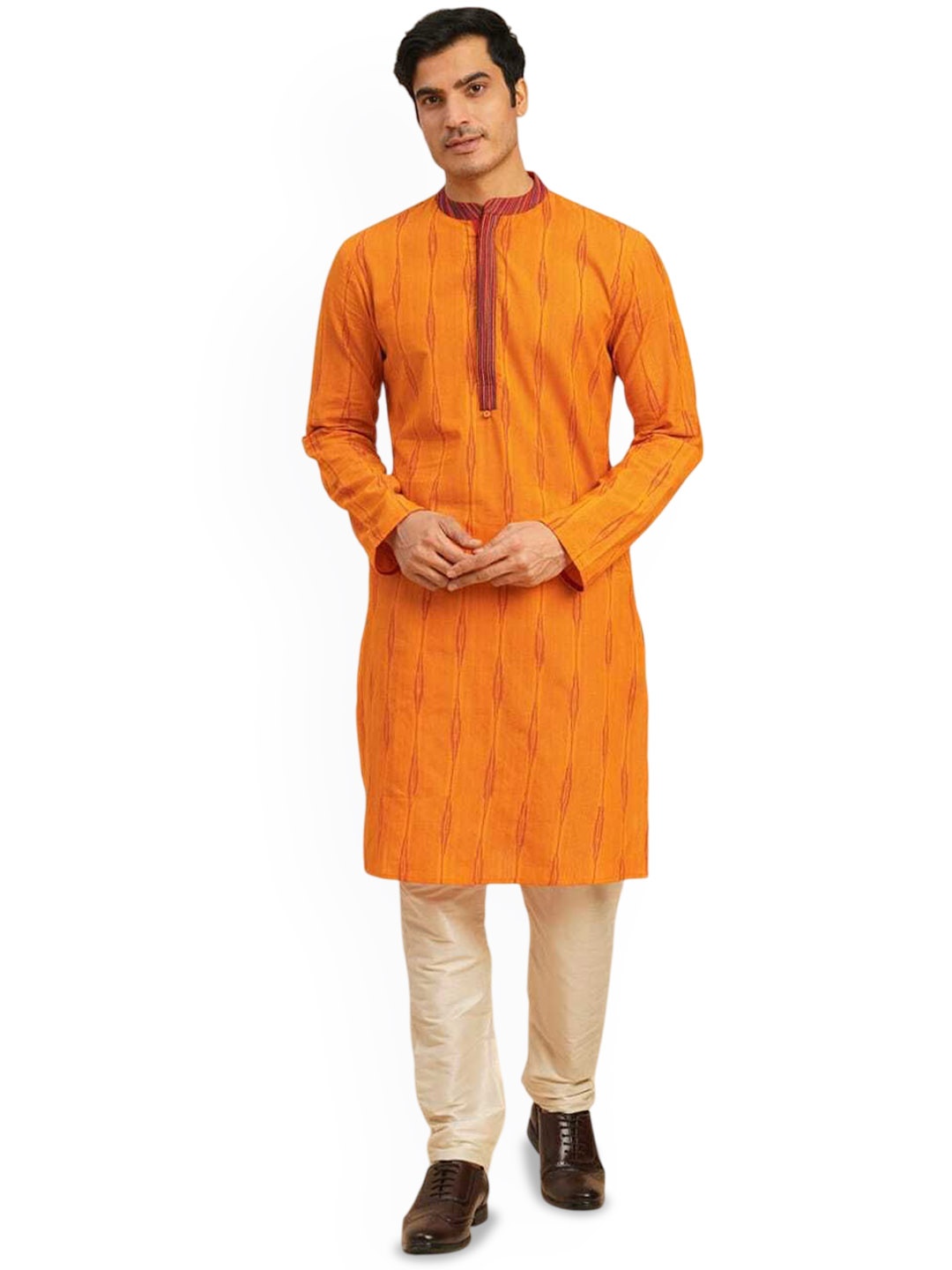 

Arch element Men Thread Work Kurta, Yellow