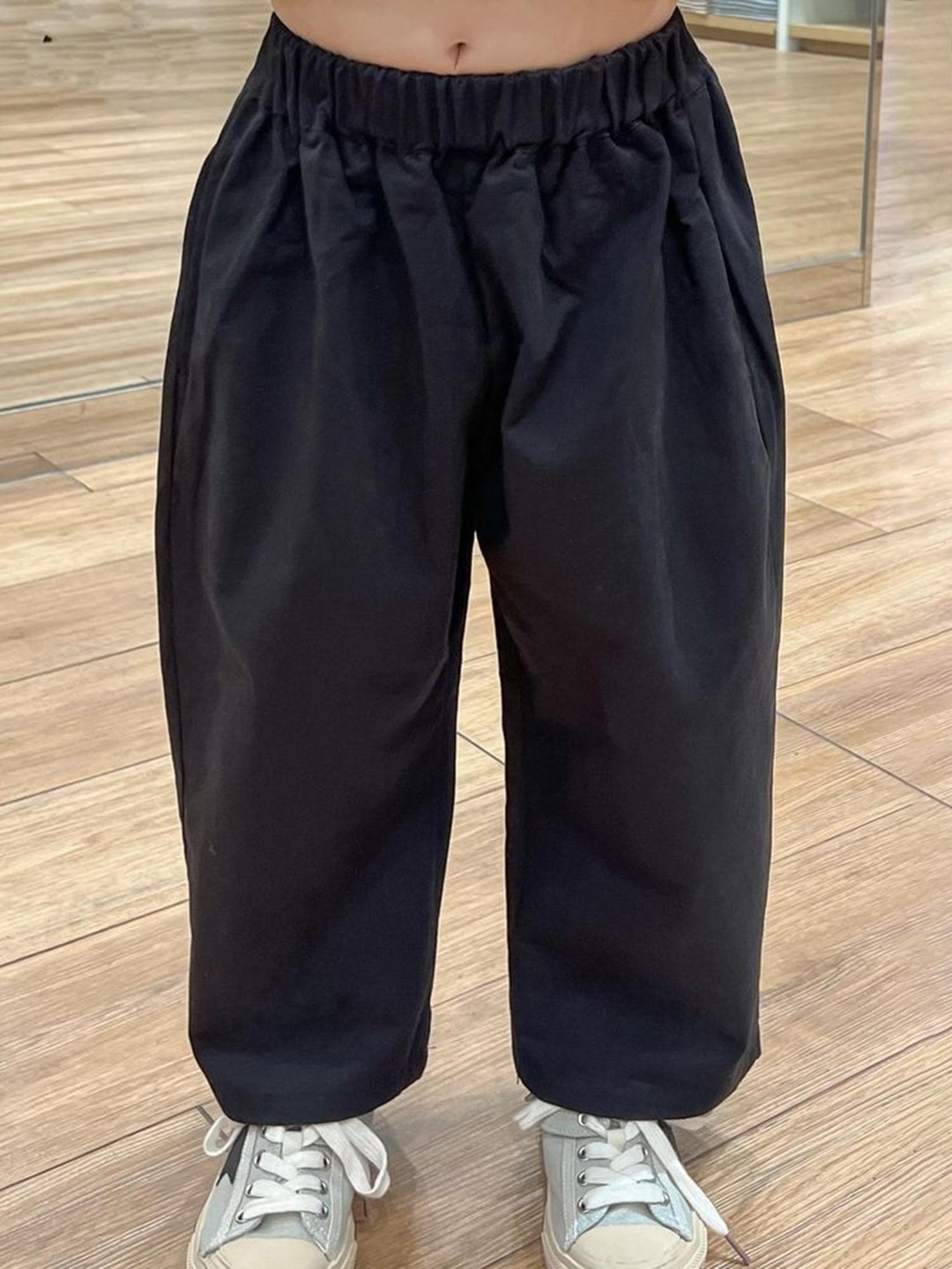 

LULU & SKY Girls Straight Fit High-Rise Trousers, Black