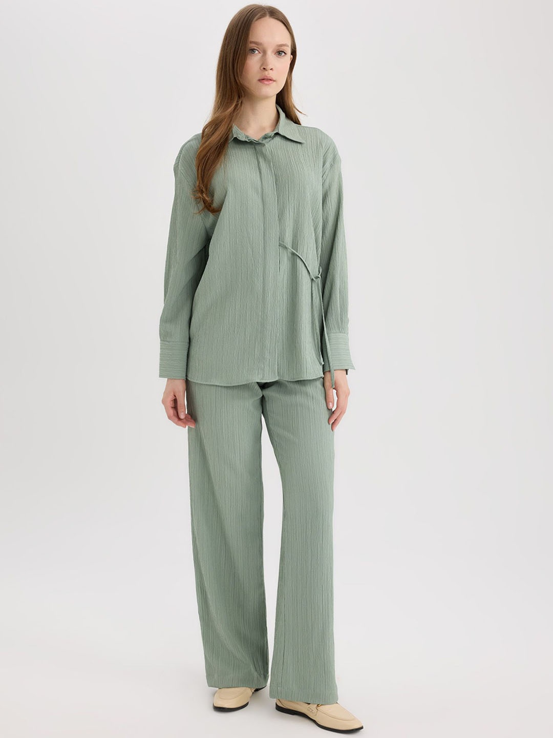 

DeFacto Women Trousers, Na