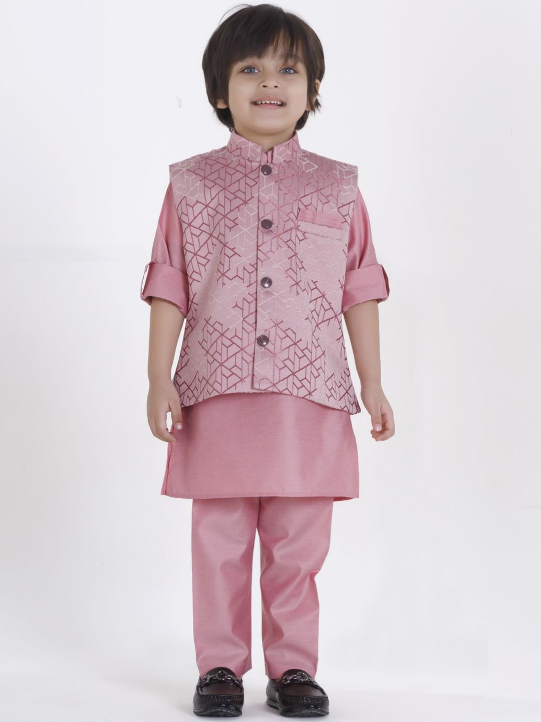 

Ministitch Boys Embroidered Regular Kurta with Pyjamas, Pink