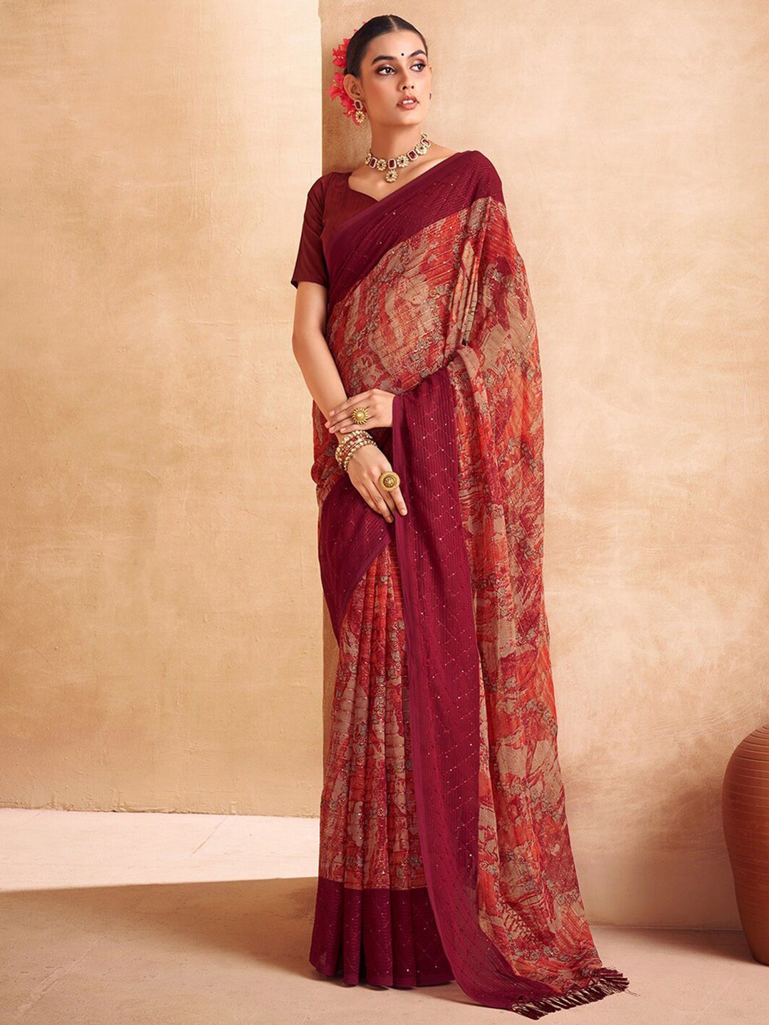 

DIVASTRI Sequinned Pure Georgette Saree, Maroon