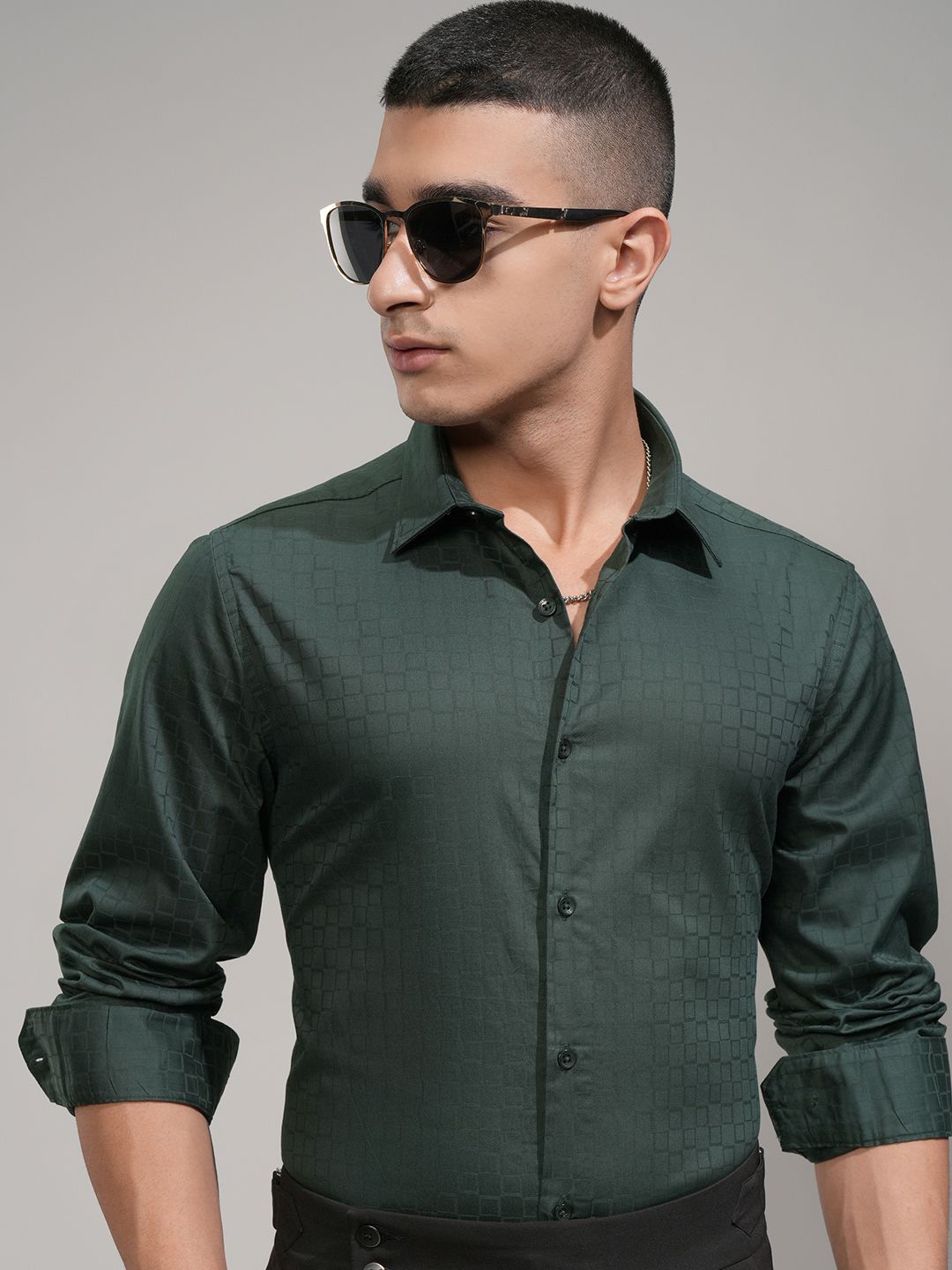 

HIGHLANDER Men Comfort Slim Fit Opaque Party Shirt, Green