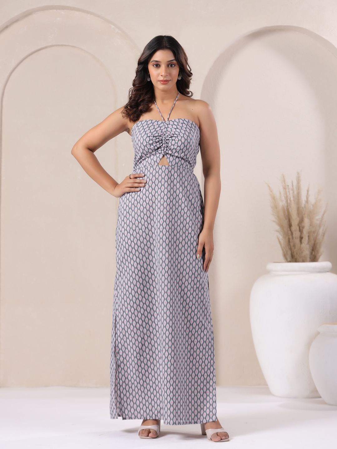 

Zenava by Myntra Polka Dot Print Tie-Up Neck Bodycon Maxi Dress, Grey