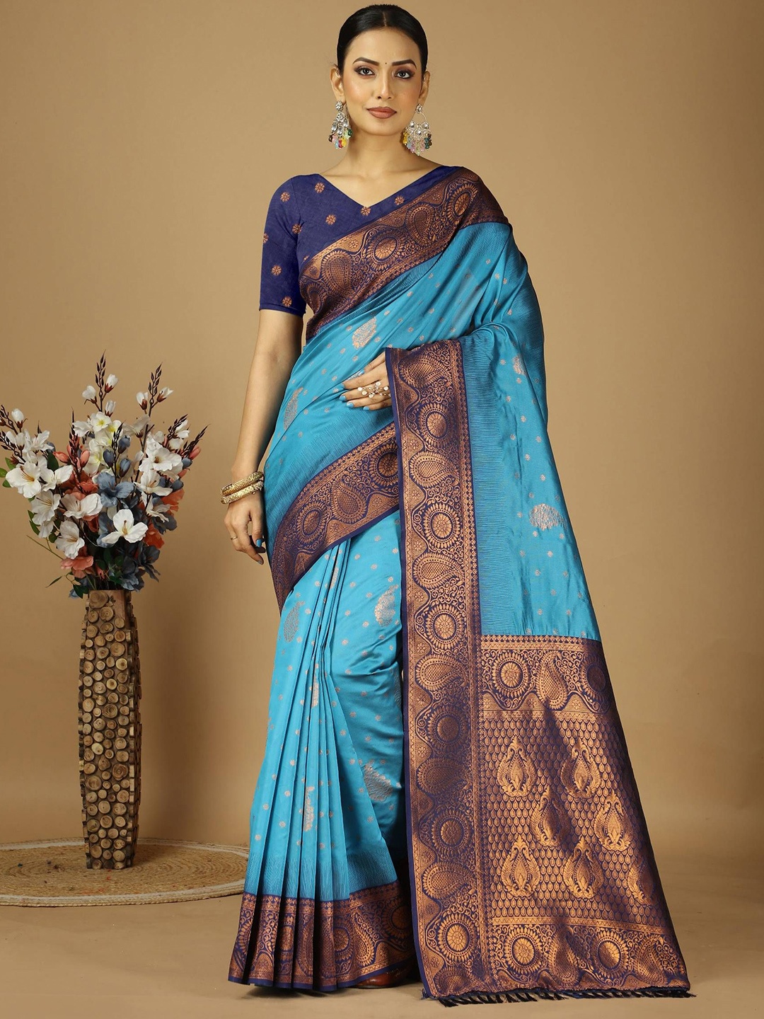 

DIVASTRI Woven Design Zari Art Silk Banarasi Saree, Blue