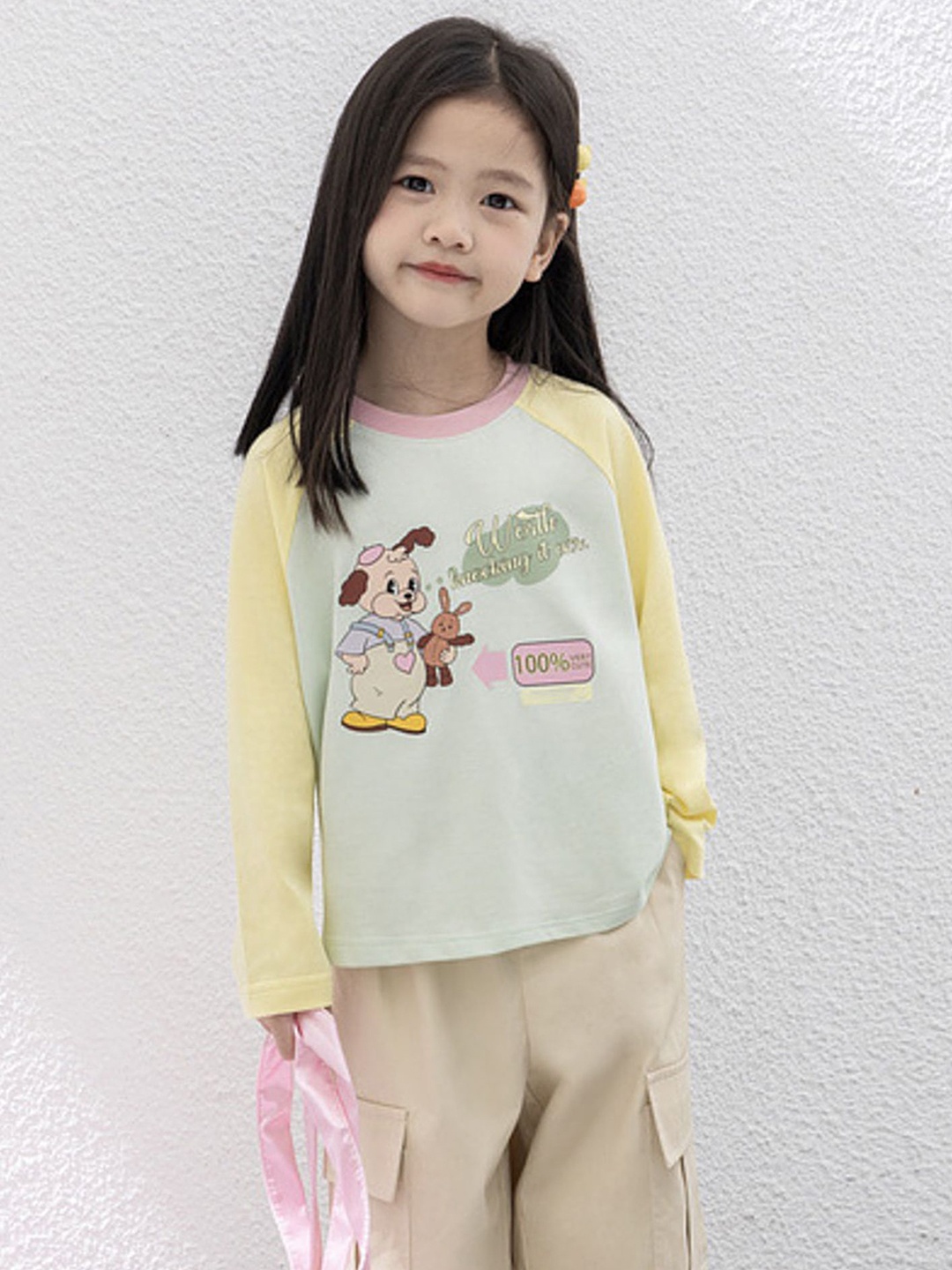 

LULU & SKY Girls Printed Applique T-shirt, Yellow