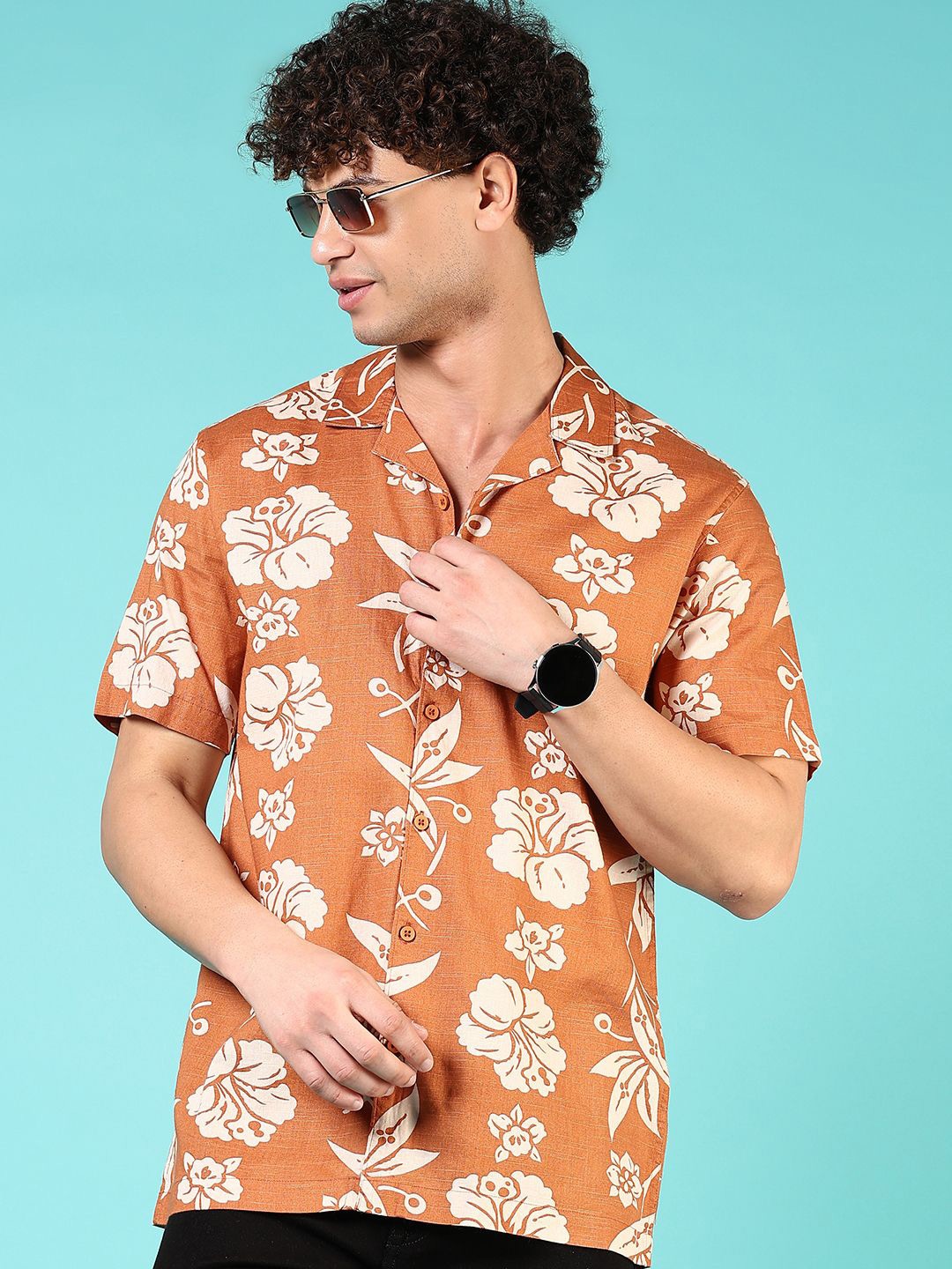 

V-Mart Men Floral Opaque Printed Casual Shirt, Rust