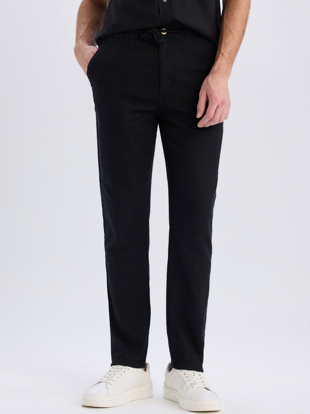 

DeFacto Men Trousers, Na