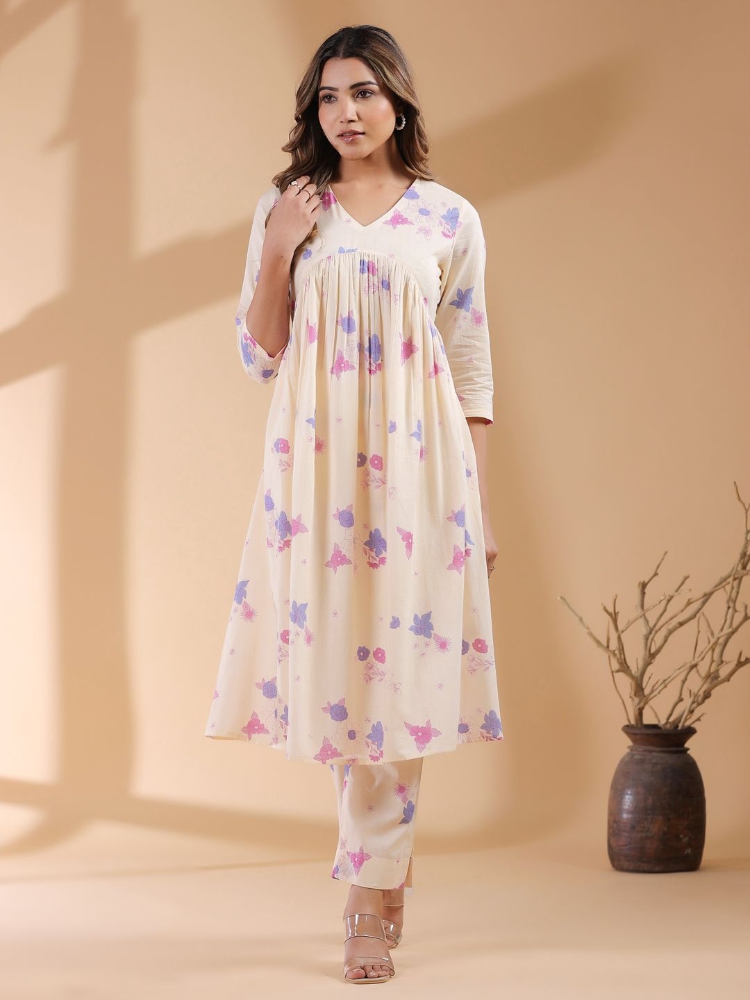 

Janasya Pure Cotton Floral Printed A-line Kurta Set, Cream