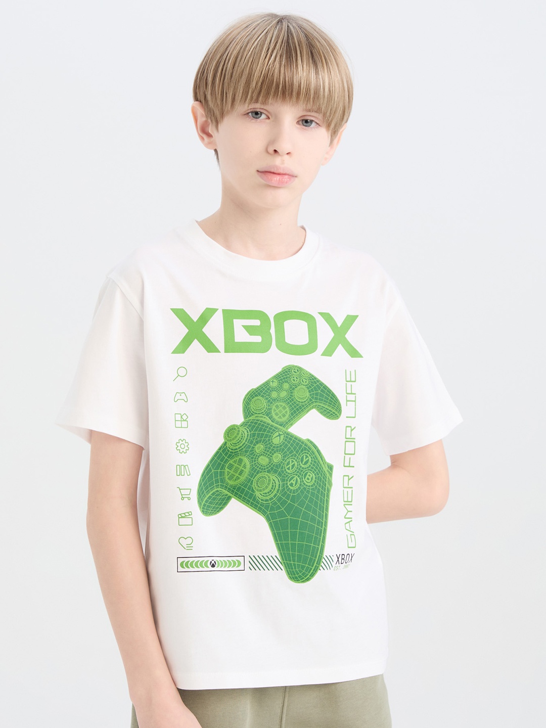 

DeFacto Boys Typography Printed Raw Edge T-shirt, Na