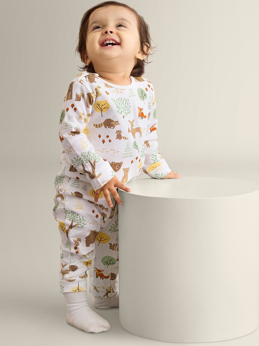 

My Milestones Infant Boys Printed Pure Cotton Long Sleeves Romper, White
