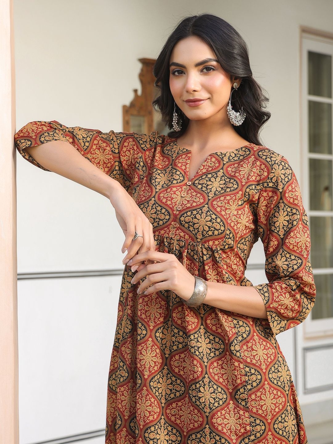 

Janasya Women's Brown Pure Cotton Ethnic Motifs Printed A-line Kurta Pant Set