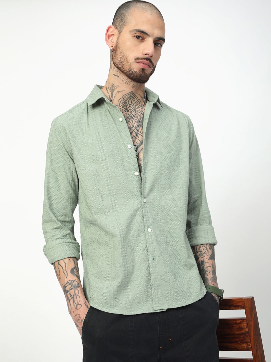 

VASTRADO Men Classic Slim Fit Opaque Casual Shirt, Green