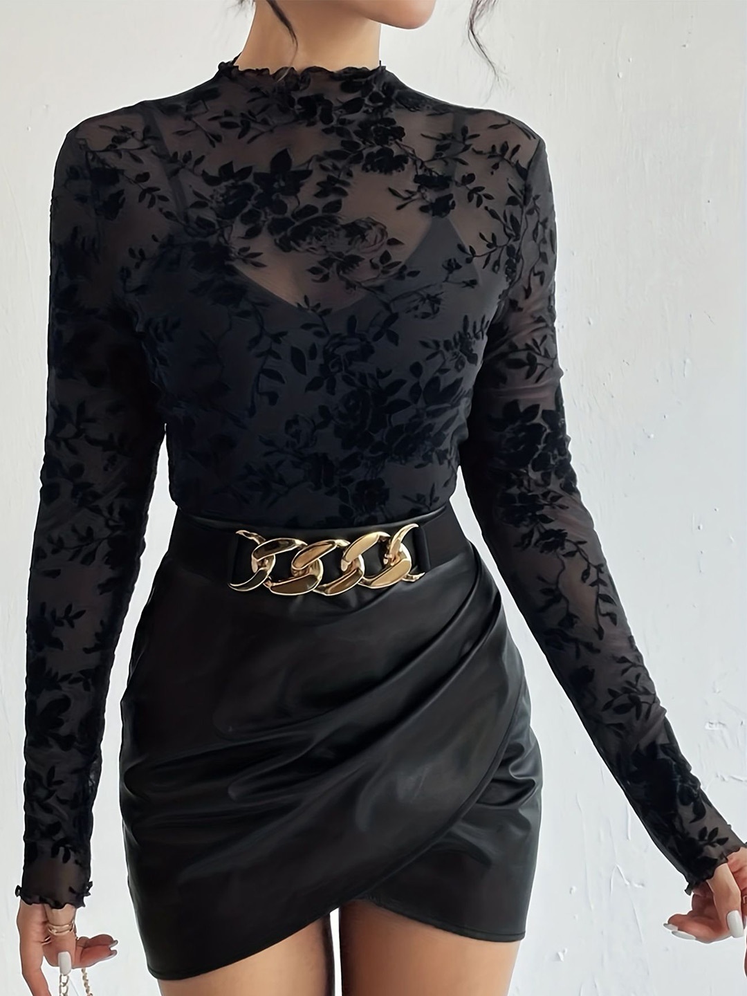 

bebe Top, Black