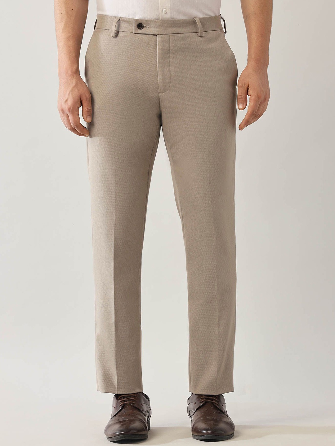 

Arrow Men Classic Trousers, Brown